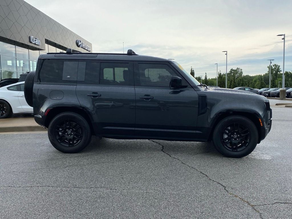 2024 Land Rover Defender 110 X-Dynamic SE