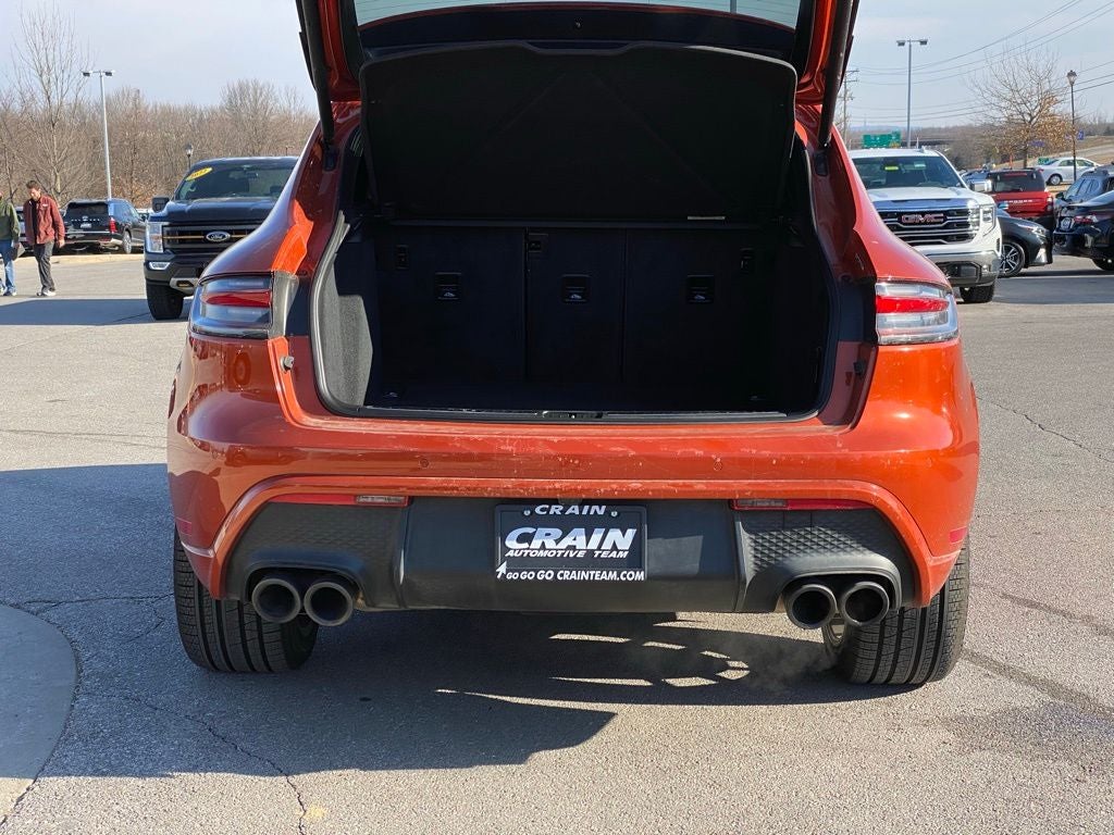2022 Porsche Macan Base