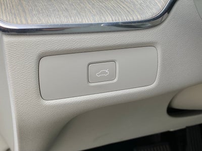 2023 Volvo XC60 B5 Plus Bright Theme POLESTAR/CLIMATE PKG/HK AUDIO