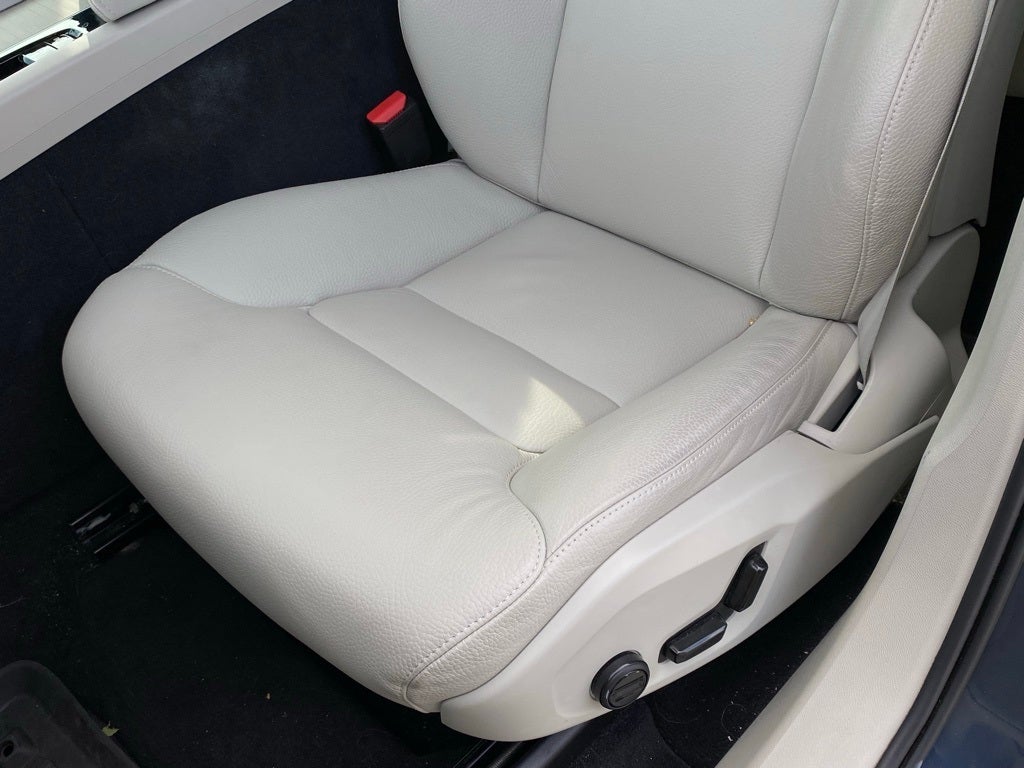 2023 Volvo XC60 B5 Plus Bright Theme POLESTAR/CLIMATE PKG/HK AUDIO