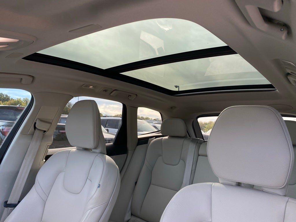 2023 Volvo XC60 B5 Plus Bright Theme POLESTAR/CLIMATE PKG/HK AUDIO