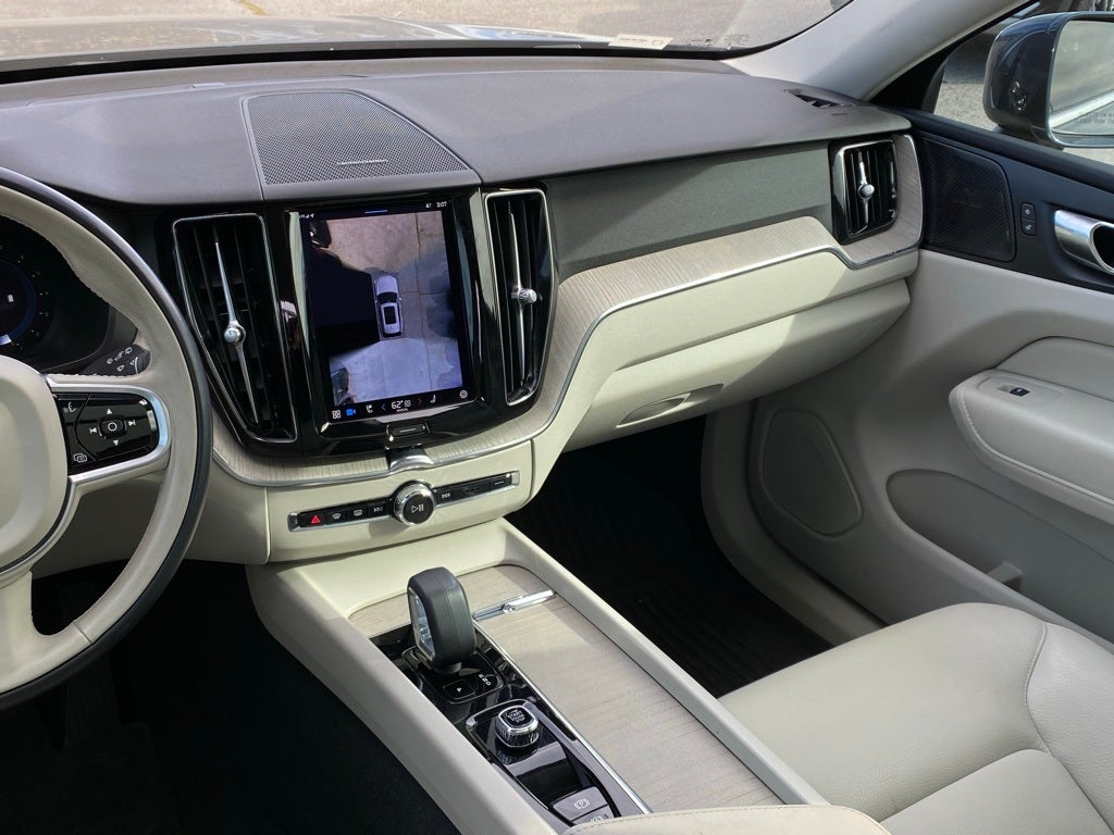 2023 Volvo XC60 B5 Plus Bright Theme POLESTAR/CLIMATE PKG/HK AUDIO