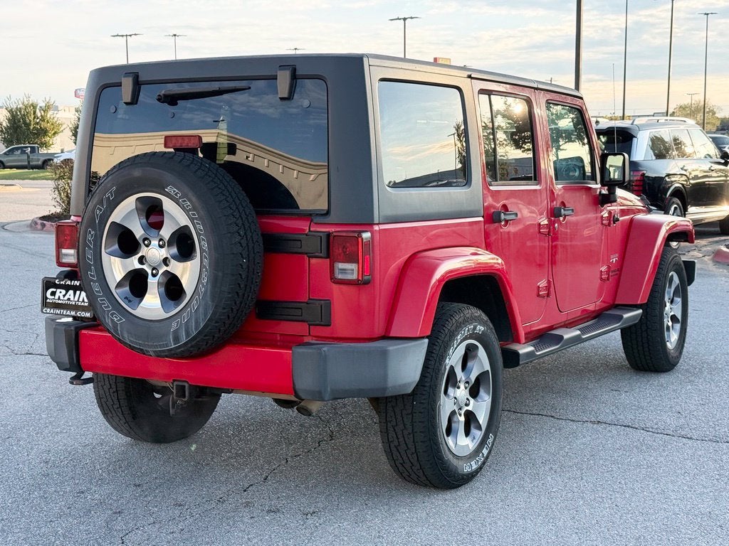 2016 Jeep Wrangler Unlimited Sahara - 4WD / CARFAX ONE OWNER