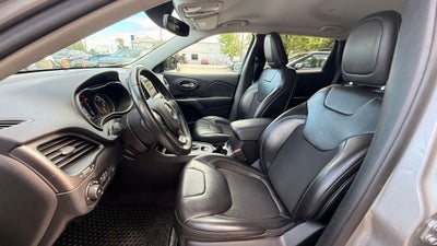 2019 Jeep Cherokee Latitude Plus CLEAN CARFAX