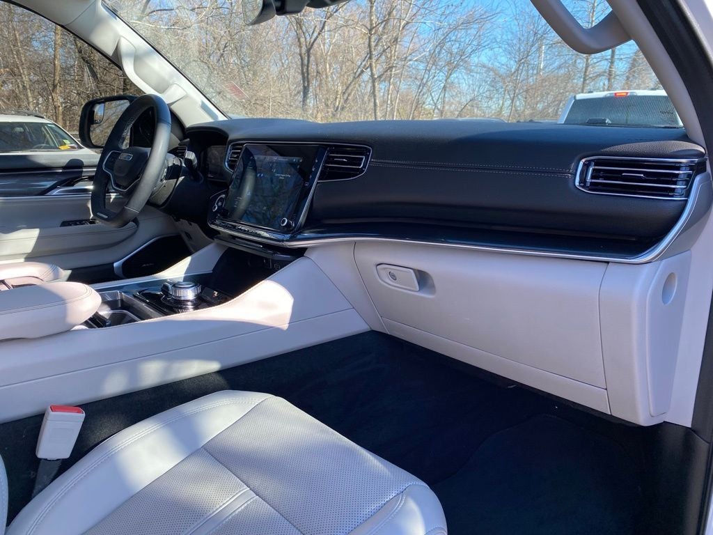 2024 Jeep Wagoneer Base