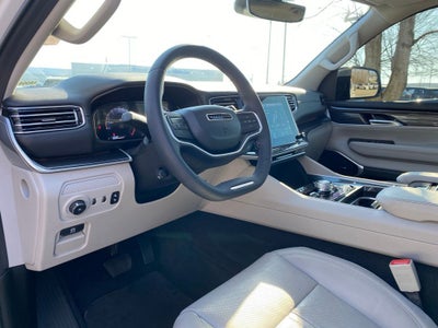 2024 Jeep Wagoneer Base