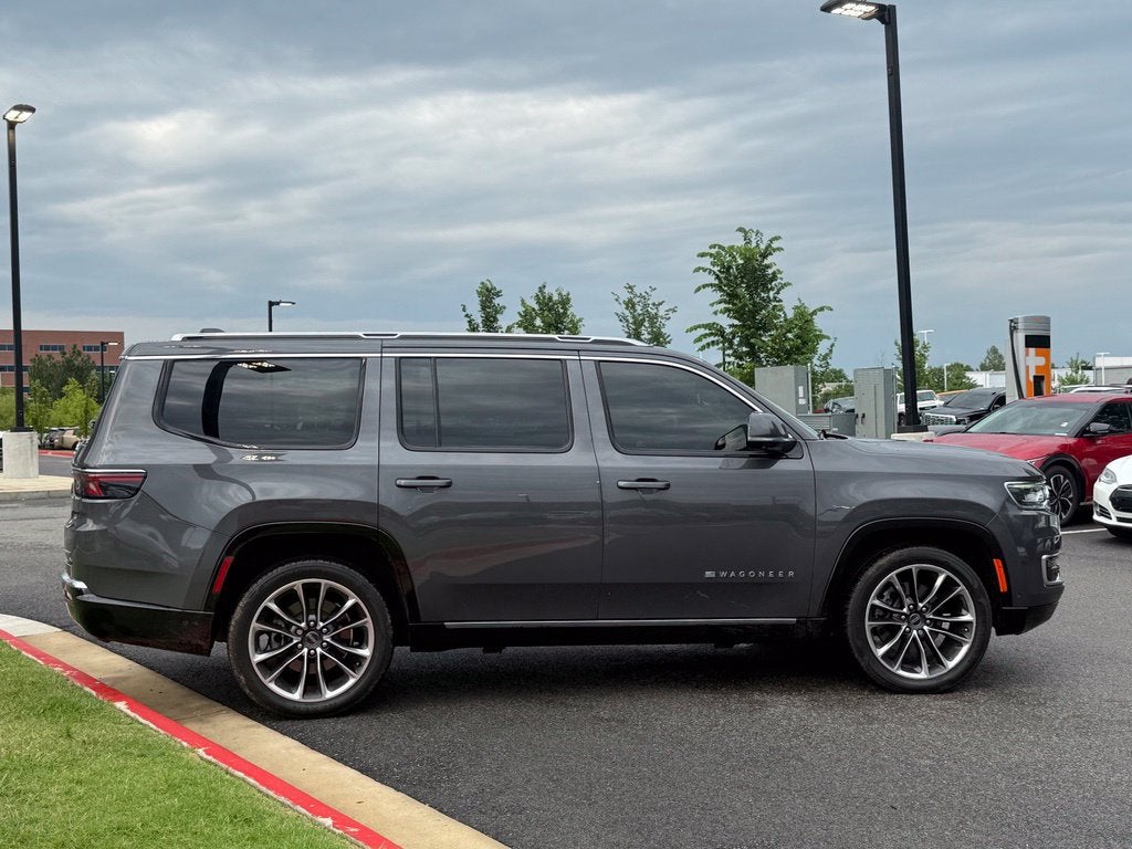 2022 Jeep Wagoneer Series III