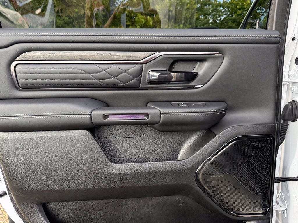 2026 RAM 1500 Limited - 4WD / PANORAMIC SUNROOF / CLEAN CARFAX