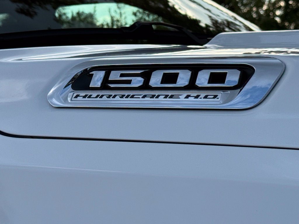 2026 RAM 1500 Limited - 4WD / PANORAMIC SUNROOF / CLEAN CARFAX
