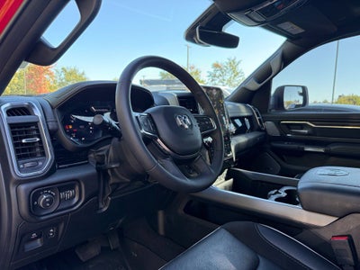 2025 RAM 1500 Laramie - 4WD / LEVEL 2 / NIGHT EDITION