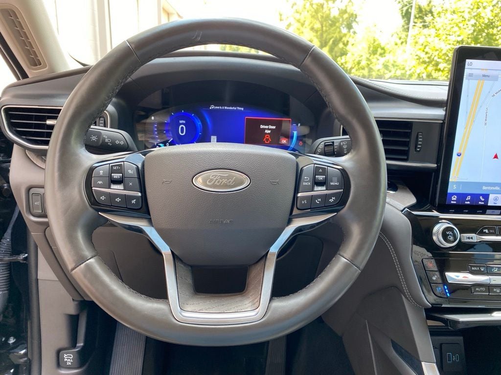 2023 Ford Explorer Platinum