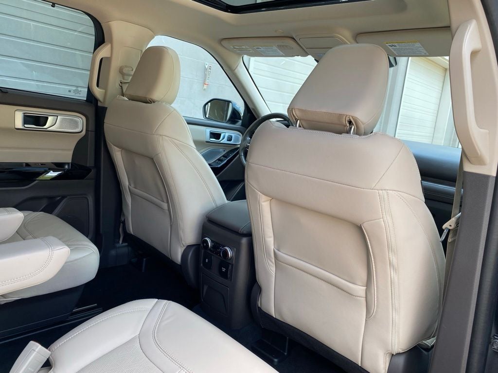 2023 Ford Explorer Platinum