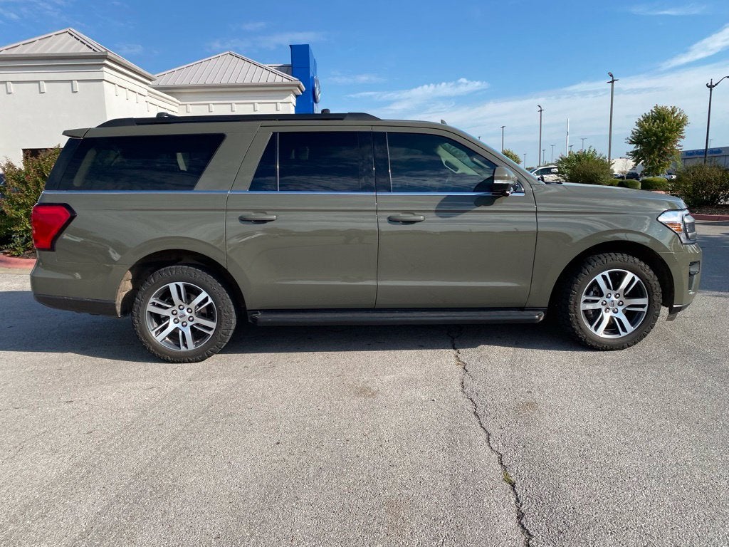 2024 Ford Expedition Max XLT - 4WD / PANORAMIC SUNROOF / ONE OWNER