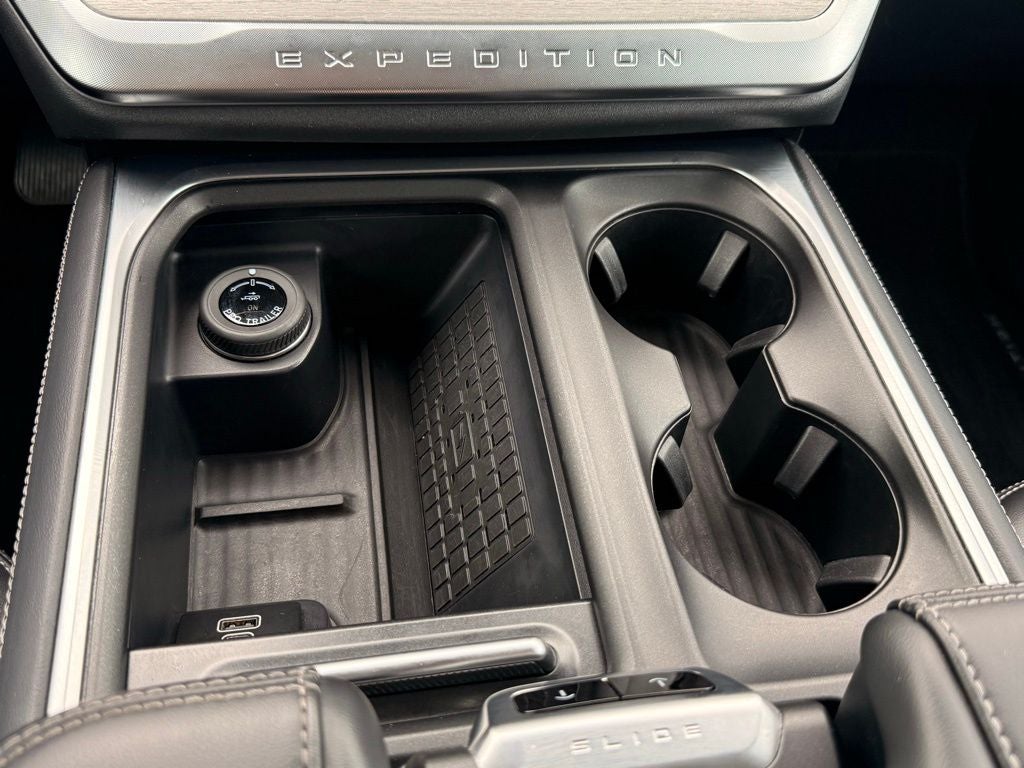 2025 Ford Expedition Platinum 600A