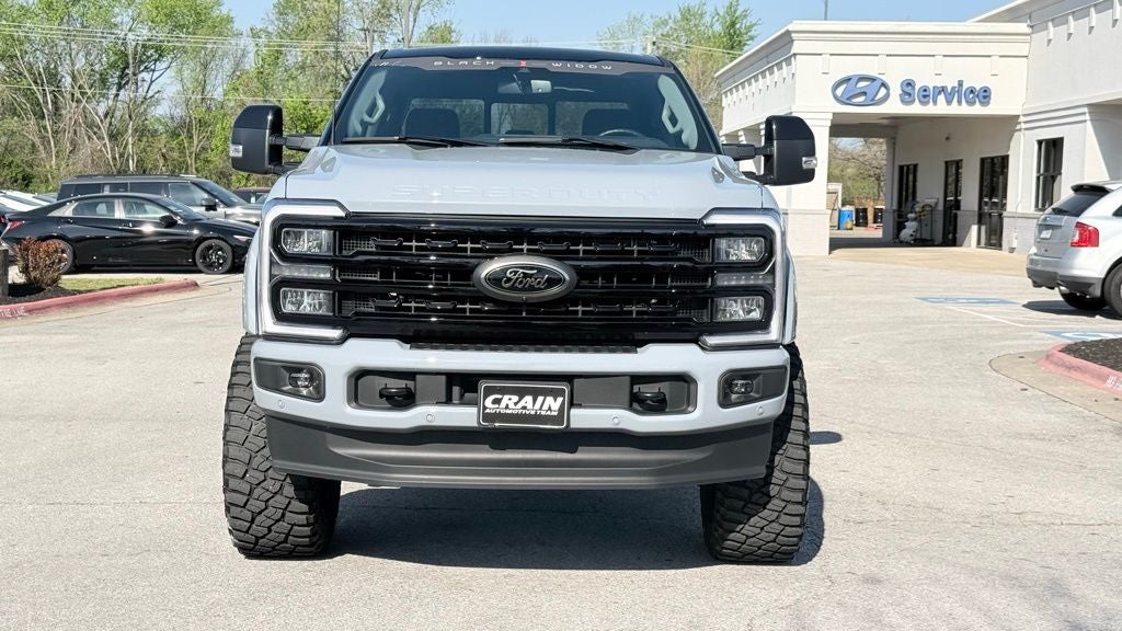 2024 Ford F-250SD Lariat Black Widow Package