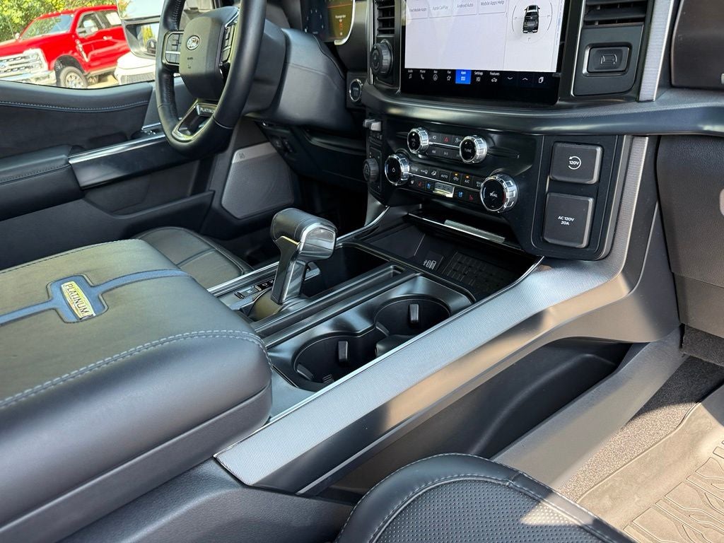 2025 Ford F-150 Platinum