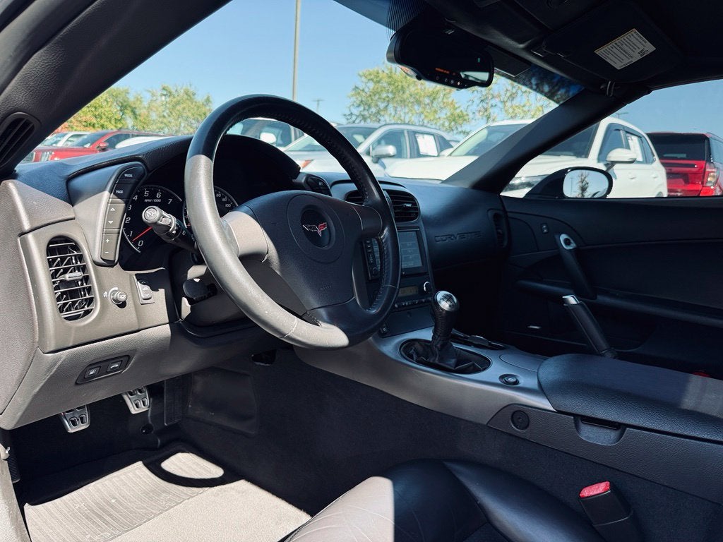 2006 Chevrolet Corvette Base - CONVERTIBLE / CLEAN CARFAX