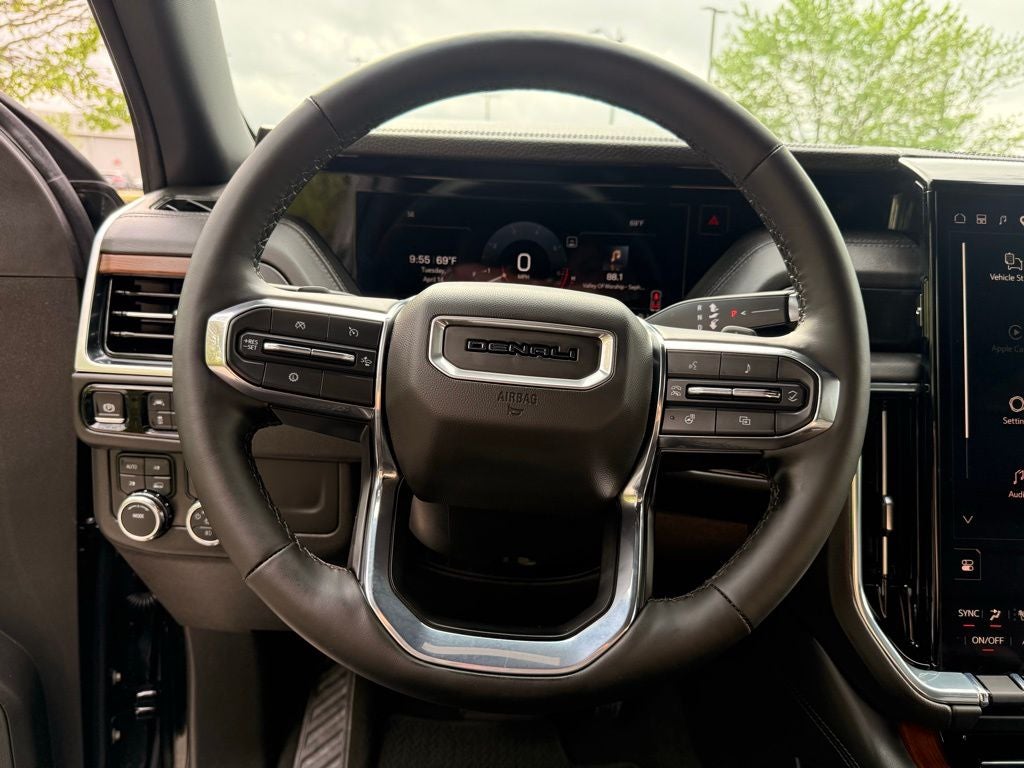 2025 GMC Yukon Denali HEADS UP DISPLAY