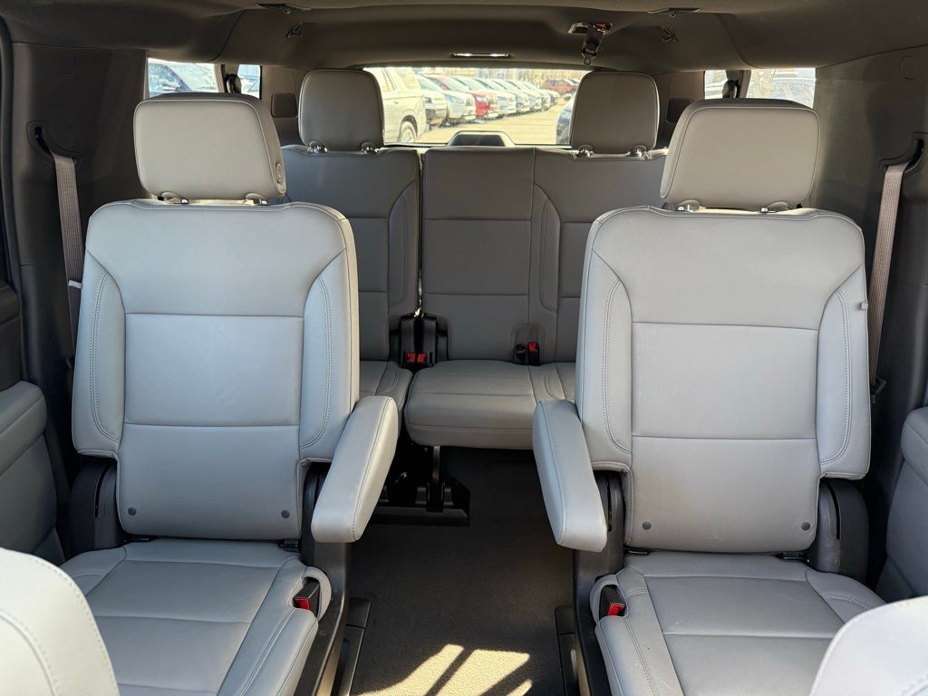 2023 Chevrolet Suburban Z71 2ND ROW BUCKET