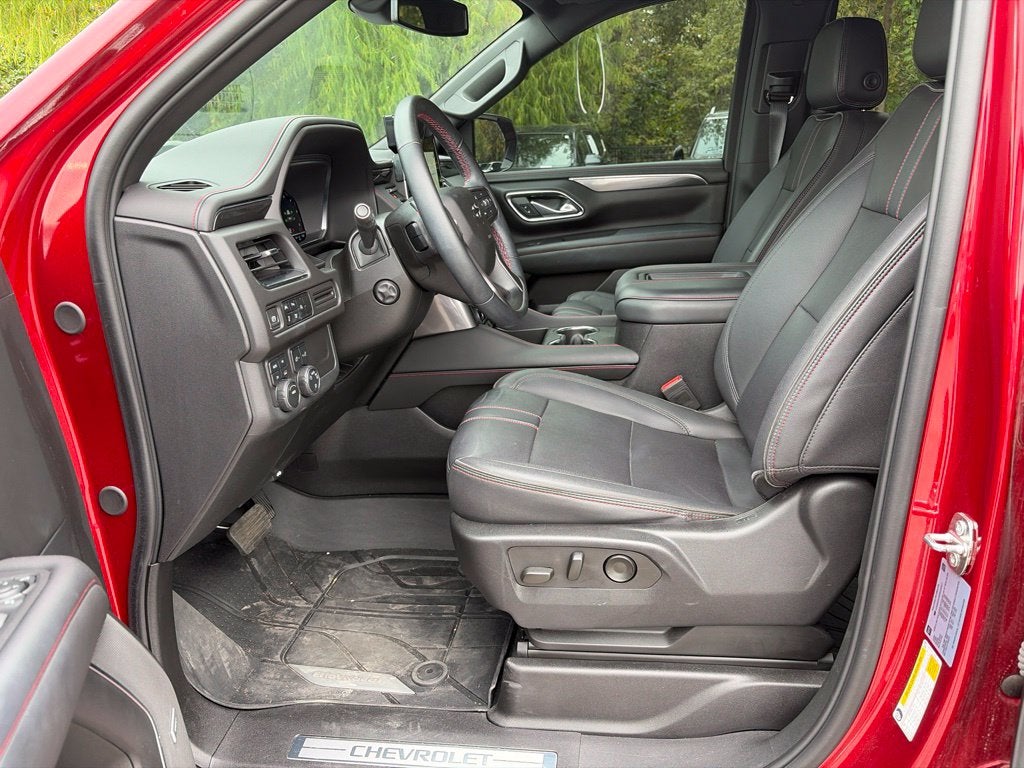 2024 Chevrolet Suburban RST - 4WD / PANORAMIC SUNROOF / CLEAN CARFAX