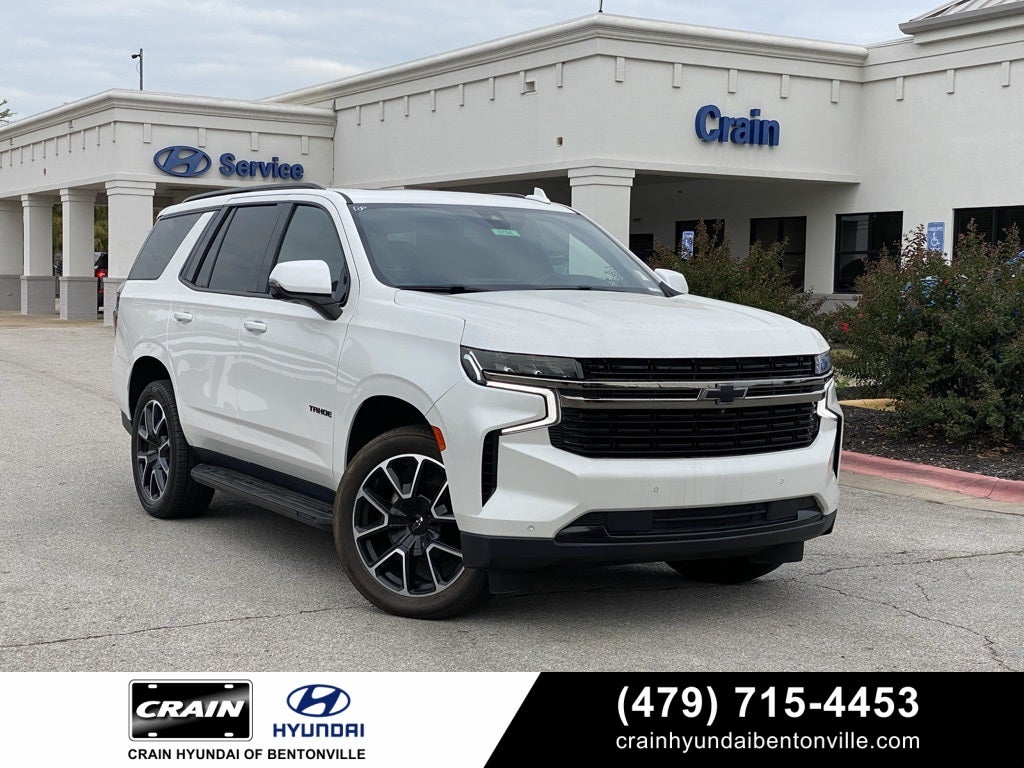 2022 Chevrolet Tahoe RST 4x4 / PANO ROOF / 1-OWNER CARFAX