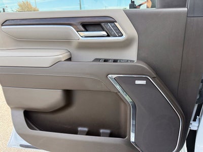 2024 GMC Sierra 2500HD SLT - 4WD / CLEAN CARFAX HISTORY