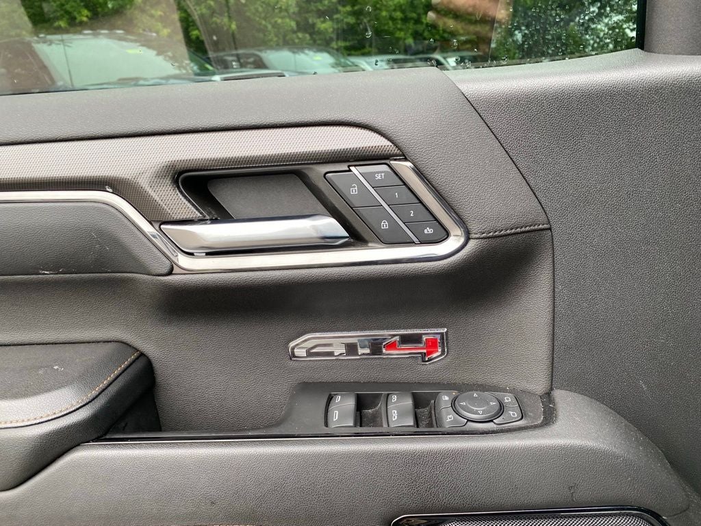 2024 GMC Sierra 1500 AT4 4WD