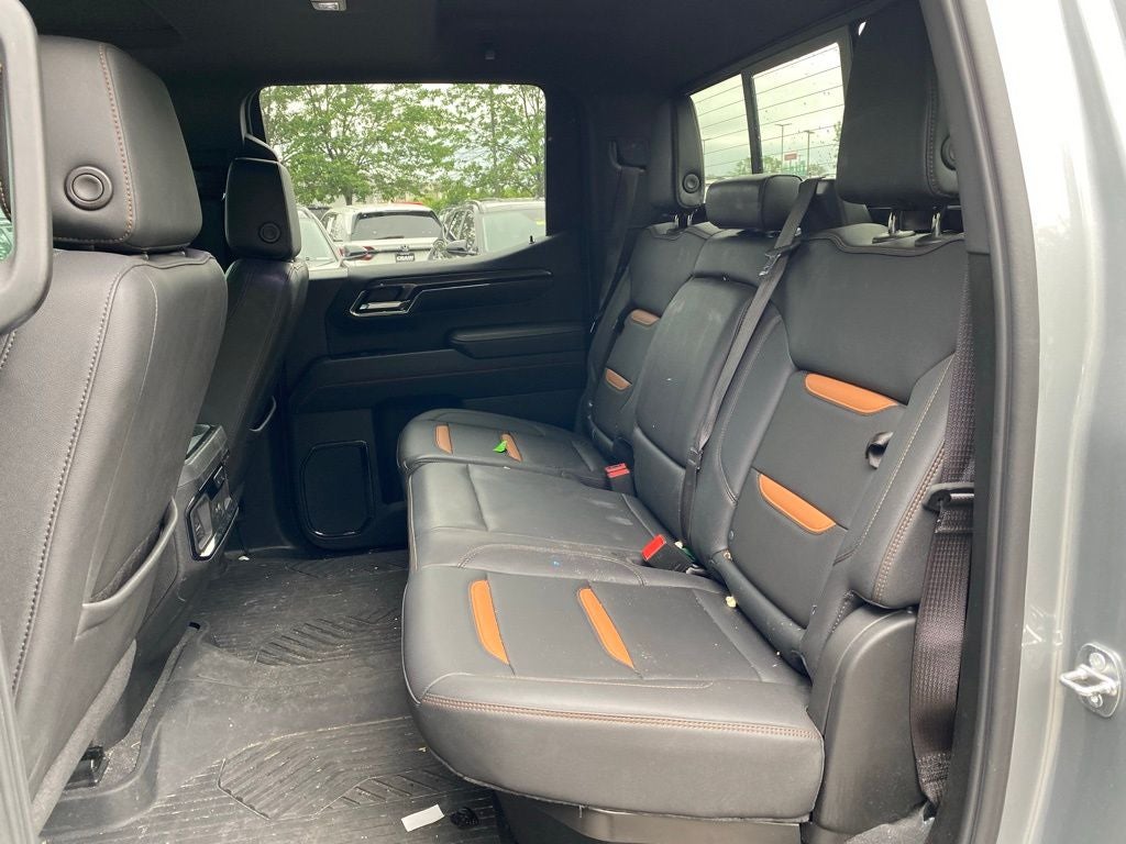 2024 GMC Sierra 1500 AT4 4WD