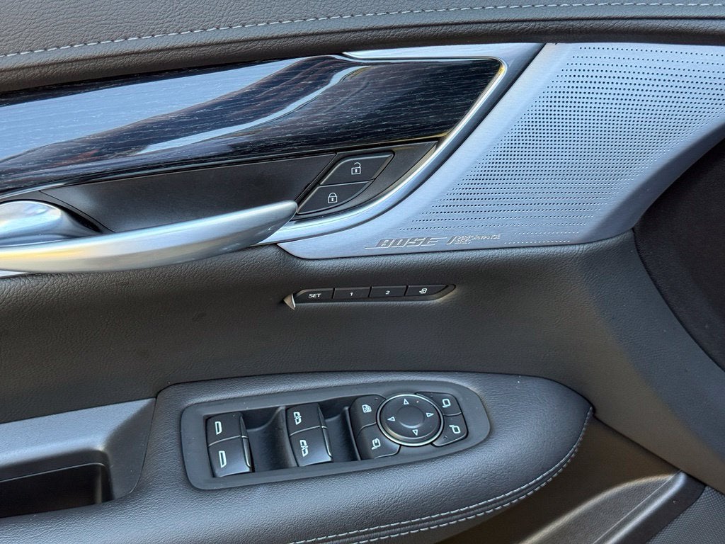 2026 Cadillac XT5 Premium Luxury - AWD / SUNROOF / ONE OWNER