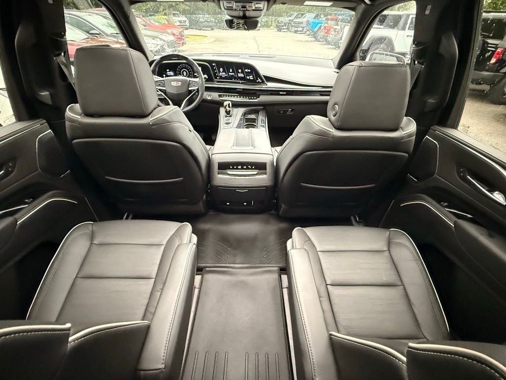 2023 Cadillac Escalade Sport