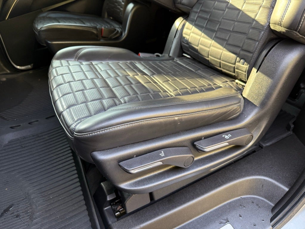 2021 Cadillac Escalade ESV Sport Platinum PANO MOONROOF / 4x4 / CLEAN CARFAX