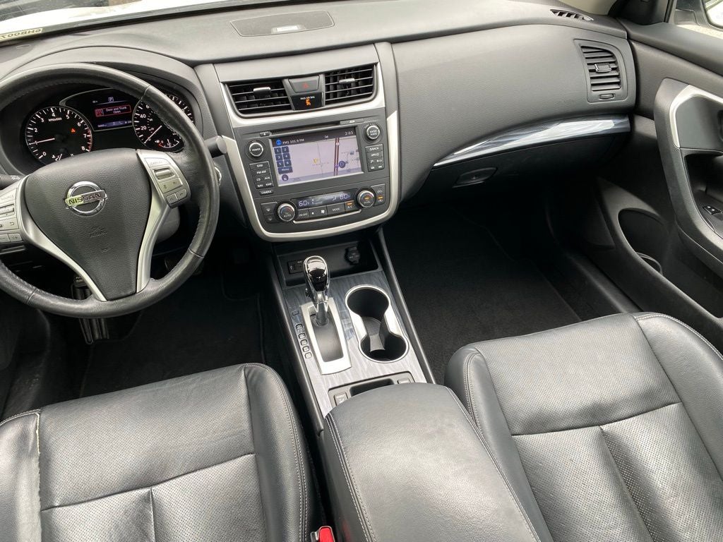 2016 Nissan Altima 2.5 SL SUPER LOW MILES