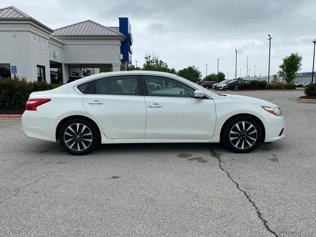 2016 Nissan Altima 2.5 SL SUPER LOW MILES