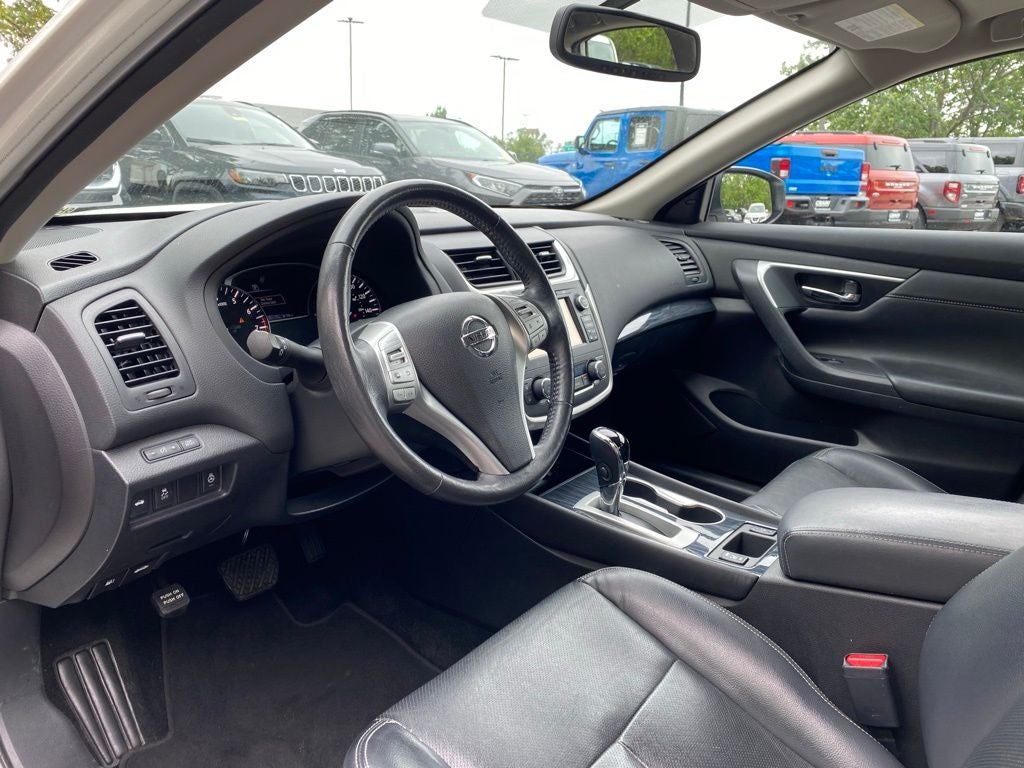 2016 Nissan Altima 2.5 SL SUPER LOW MILES