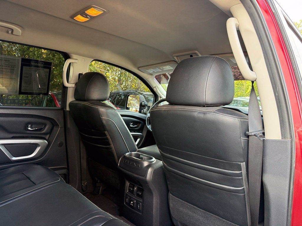 2017 Nissan Titan PRO-4X - 4WD / LEATHER