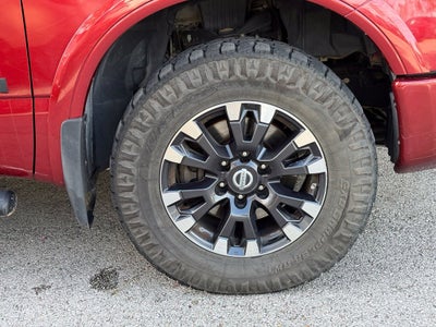 2017 Nissan Titan PRO-4X - 4WD / LEATHER