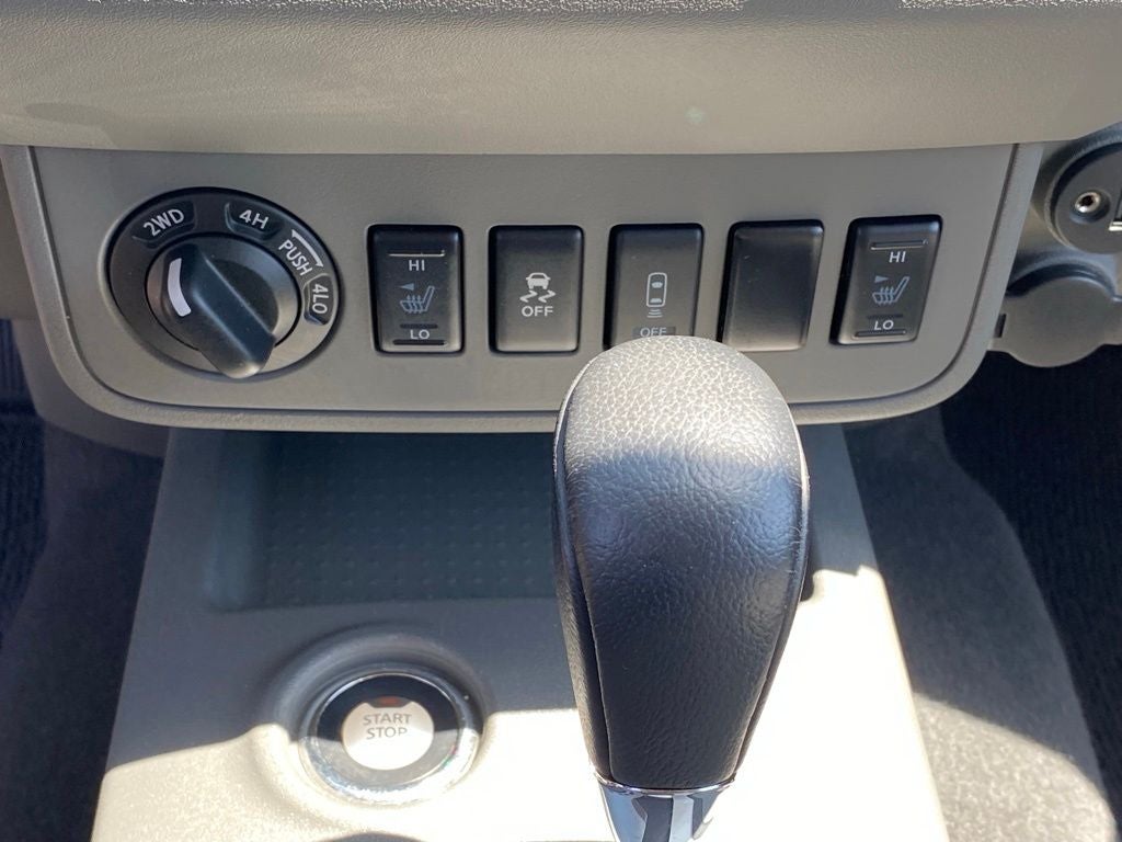 2021 Nissan Frontier SV