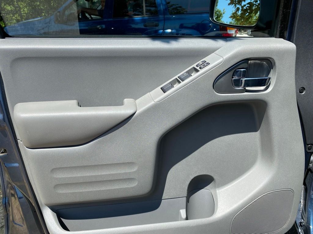 2021 Nissan Frontier SV