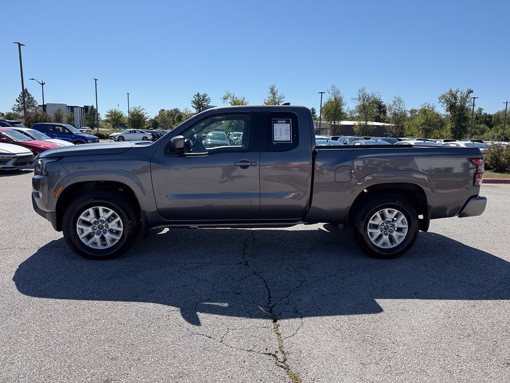 2024 Nissan Frontier SV - 4WD / CLEAN CARFAX / ONE OWNER