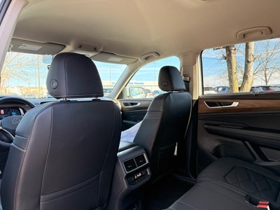 2025 Volkswagen Atlas 2.0T SE w/Technology