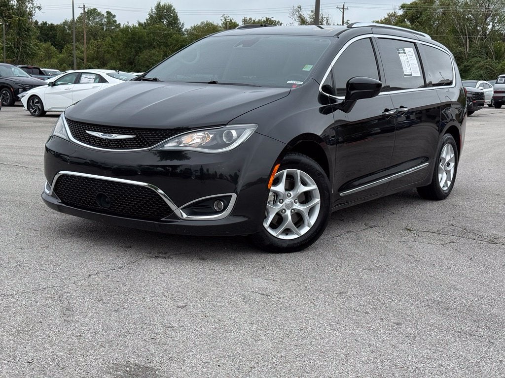 2018 Chrysler Pacifica Touring L - CLEAN CARFAX