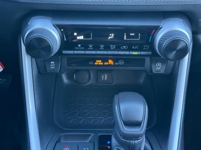 2024 Toyota RAV4 LE CLEAN CARFAX