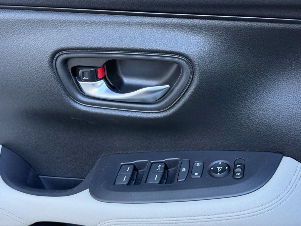 2025 Honda HR-V LX - AWD / CLEAN CARFAX / ONE OWNER