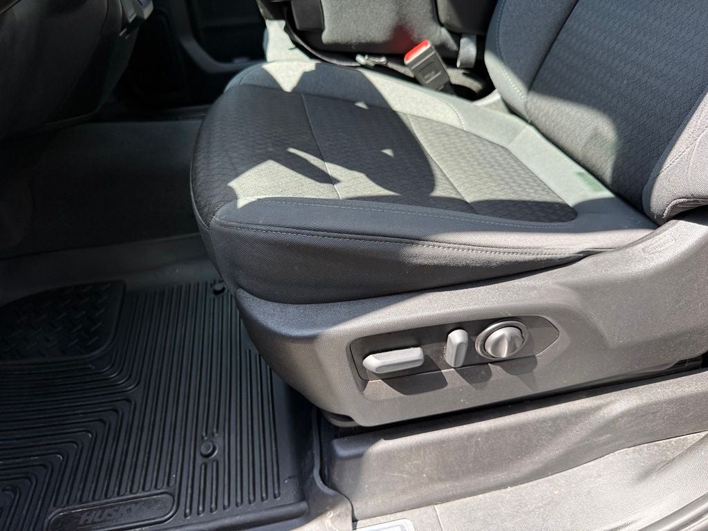 2021 Chevrolet Silverado 1500 LT - 4WD / CLEAN CARFAX HISTORY