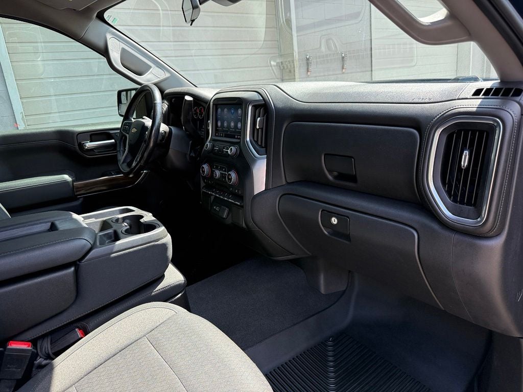 2021 Chevrolet Silverado 1500 LT - 4WD / CLEAN CARFAX HISTORY
