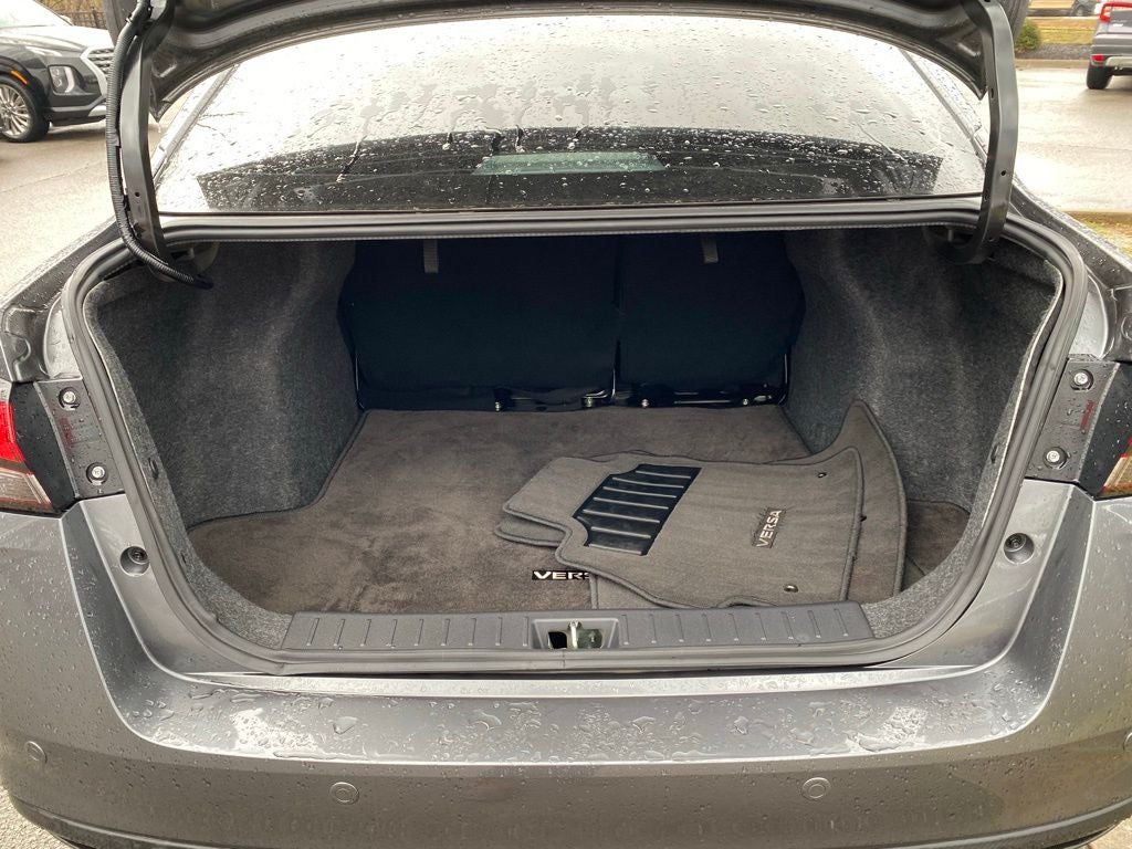 2024 Nissan Versa 1.6 SV