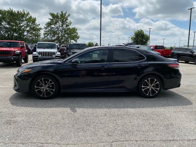 2019 Toyota Camry SE