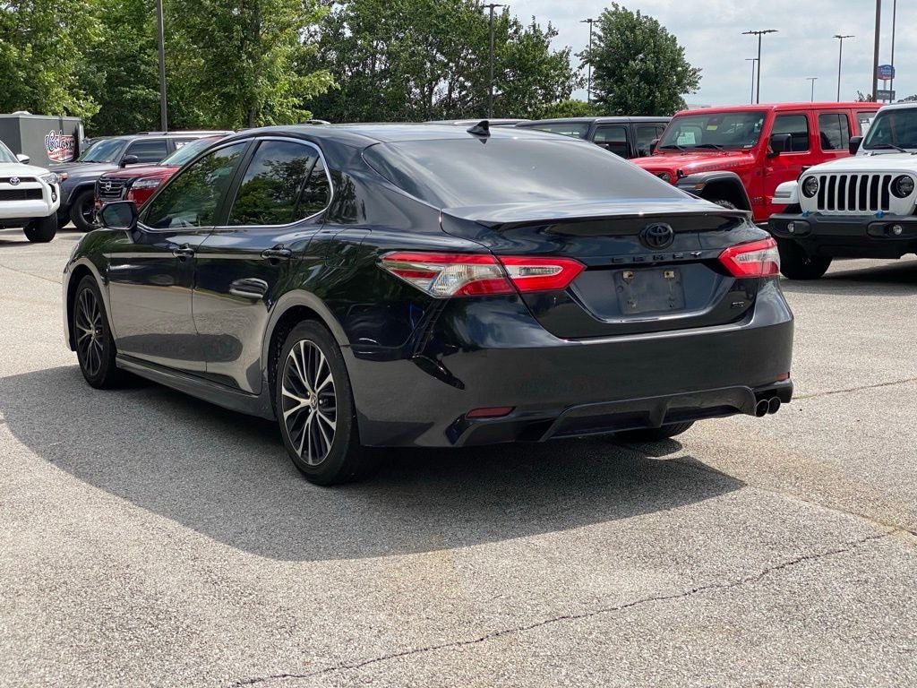 2019 Toyota Camry SE