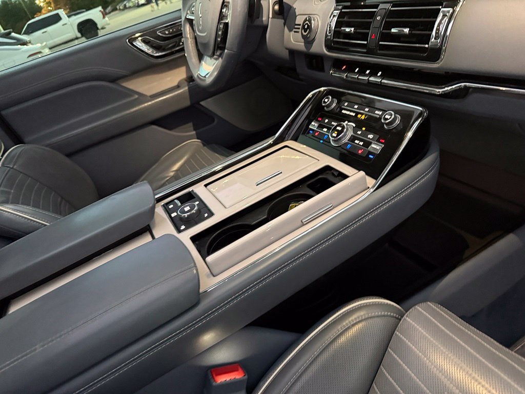 2019 Lincoln Navigator L Black Label - $103,555 MSRP / 4WD / PANORAMIC SUNROOF