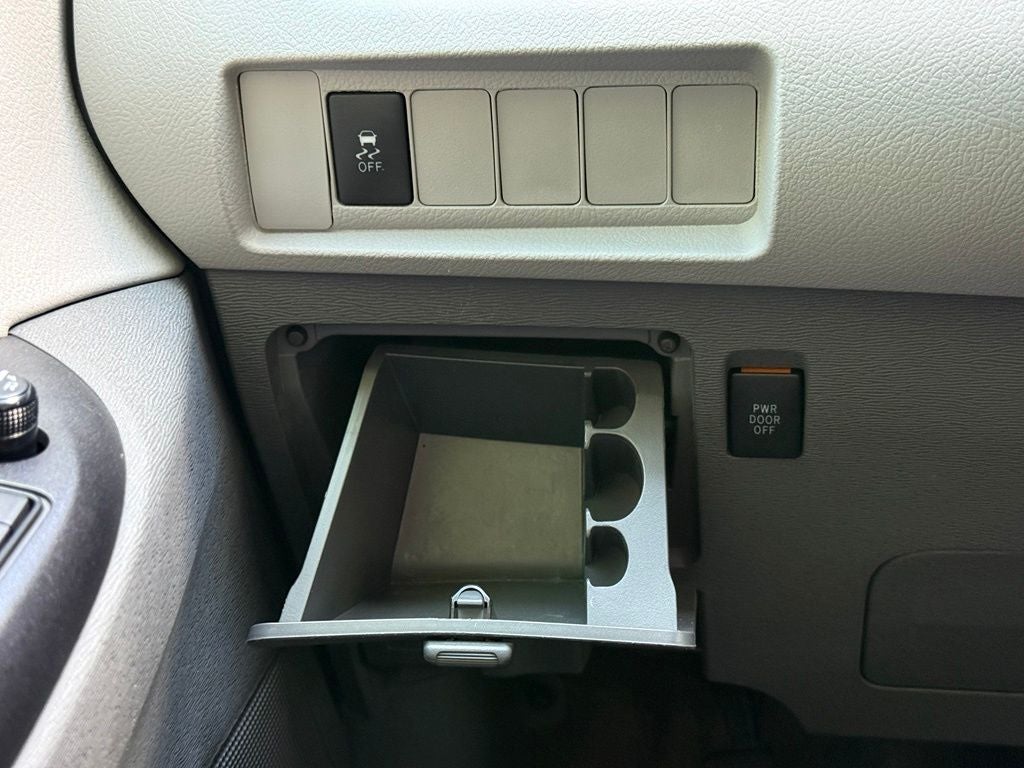 2018 Toyota Sienna LE 8 Passenger